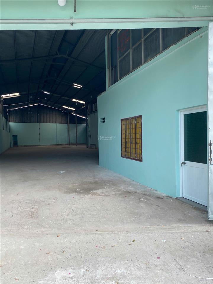 Cho thuê kho 400m2. điện 3 pha. lái thiêu. giá 20tr/tháng.