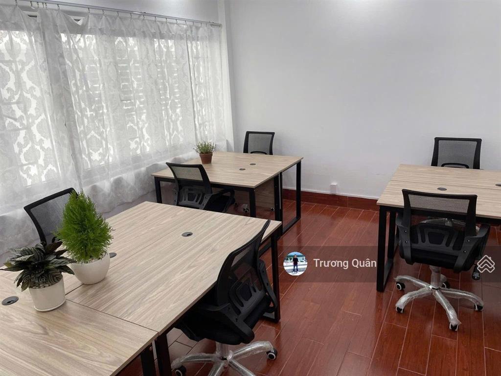 Cho thuê văn phòng nhỏ xinh hoàn thiện đầy đủ nội thất nằm mặt tiền đường lớn kđt vạn phúc city.