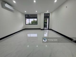 Cho thuê trệt + lầu 1 hoàn thiện đẹp có thang máy,hầm để xe tại kđt vạn phúc gía chỉ 20 triệu/tháng