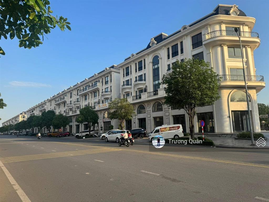 Tổng hợp văn phòng cho thuê giá tốt tháng 7 đáp ứng nhiều nhu cầu của khách hàng tại vạn phúc city