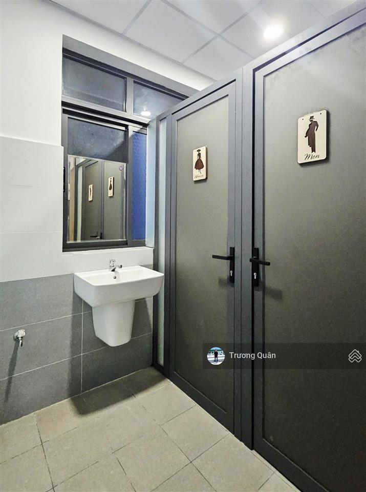 Văn phòng tầng 1 full nội thất nằm đường lớn ngay công viên hồ bơi vạn phúc city chỉ 15.8 triệu