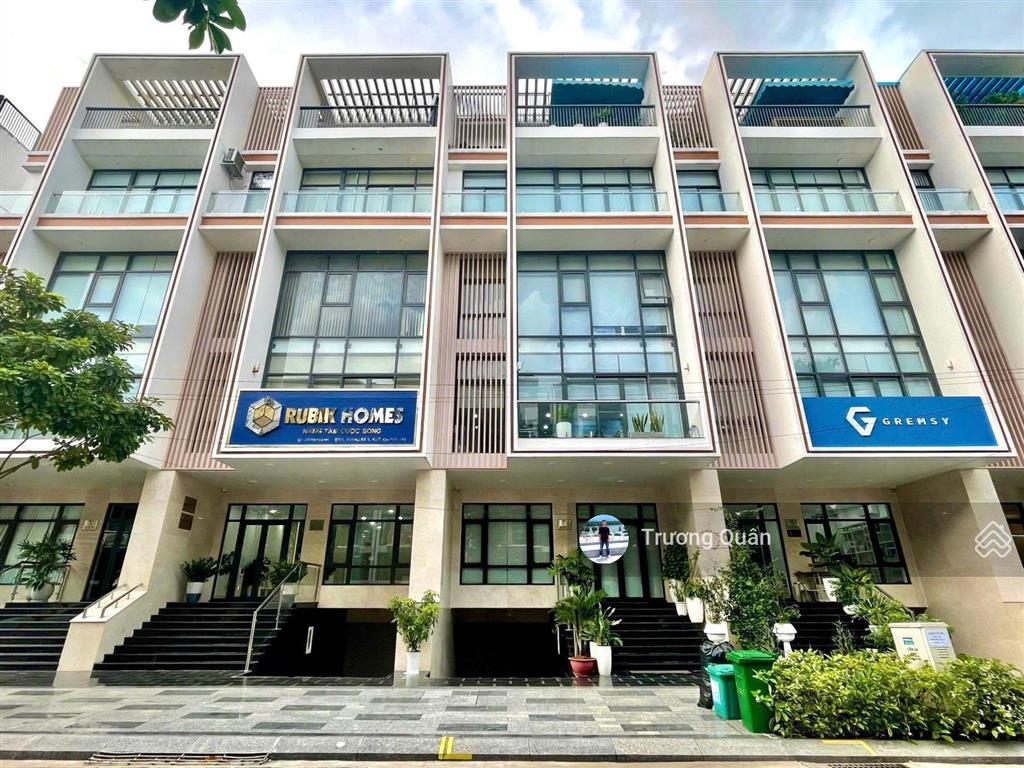 Cho thuê trệt  lầu 1 hoàn thiện làm văn phòng tại kđt vạn phúc city chỉ 27 triệu/tháng.