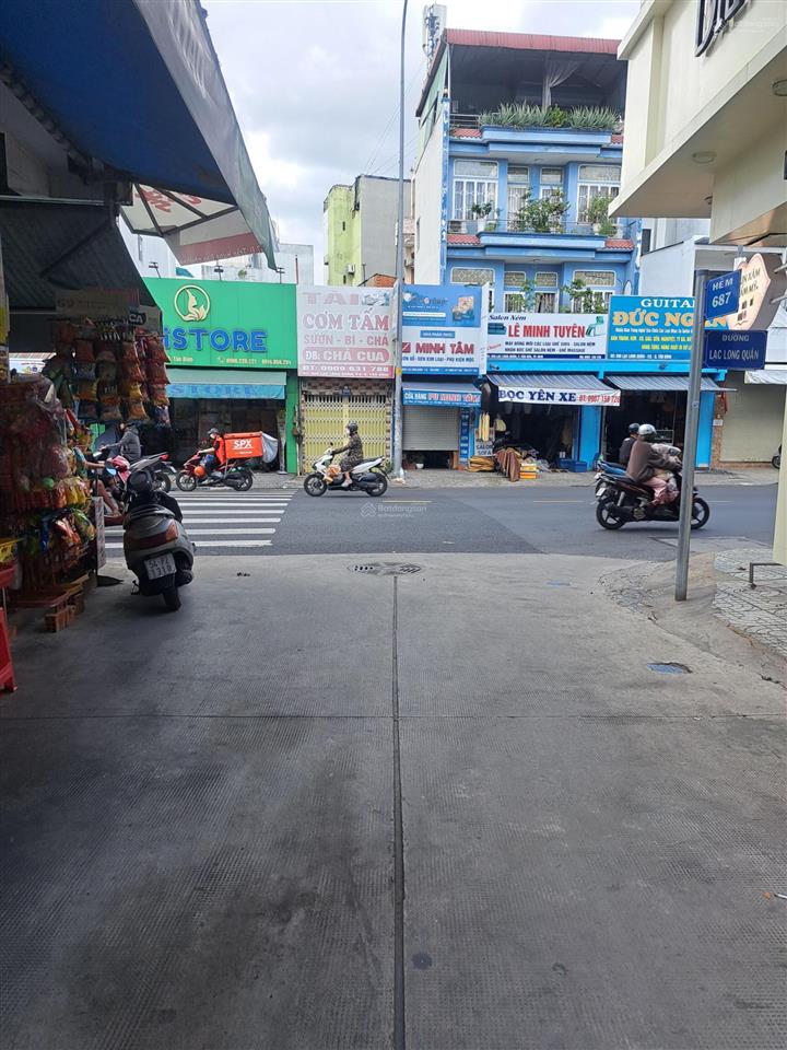 Cần bán nhà hẻm 687 lạc long quân, p.10, tân bình