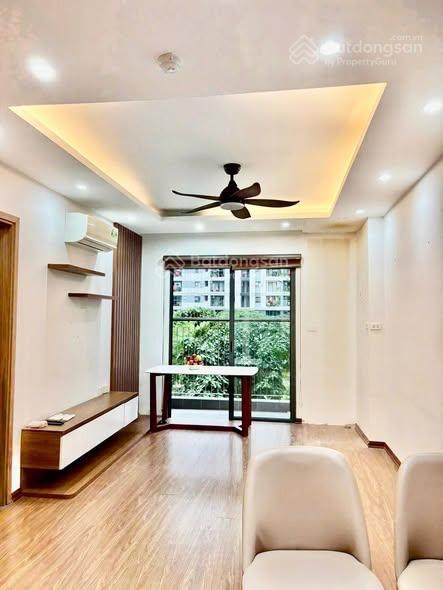Chính chủ bán căn view biệt thự chu huy mân 2 ngủ 2 vs hướng đông nam tầng trung đẹp0934 623 ***