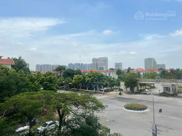 Chính chủ bán căn view biệt thự chu huy mân 2 ngủ 2 vs hướng đông nam tầng trung đẹp0934 623 ***