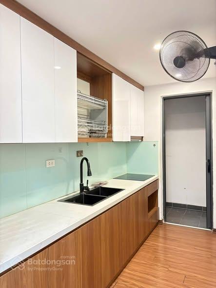 Chính chủ bán căn view biệt thự chu huy mân 2 ngủ 2 vs hướng đông nam tầng trung đẹp0934 623 ***