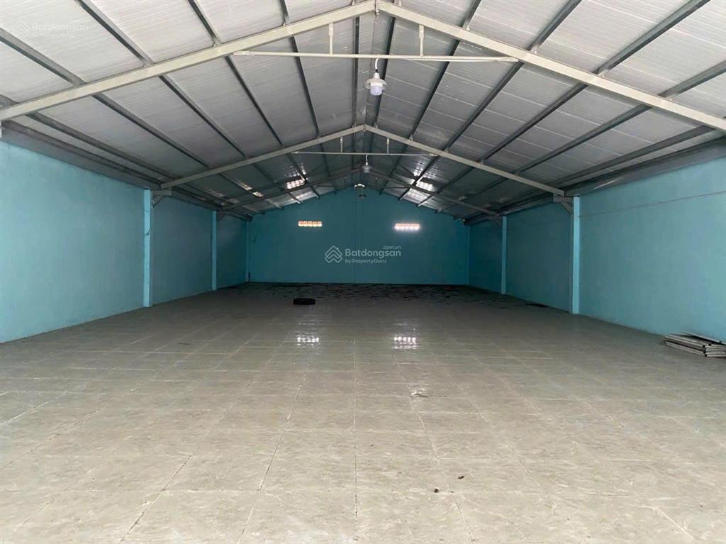 Cần bán lô đất kdc an thạnh 10x30 thổ full có sẵn kho trên đất đang cho thuê 20tr/ tháng giá ngộp