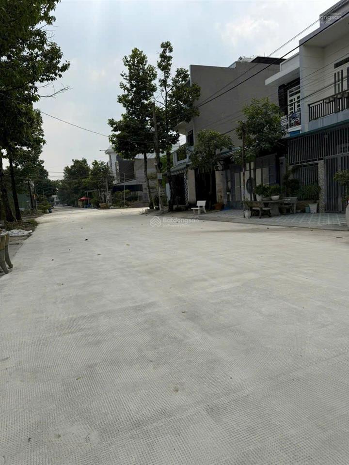 Nhà 1 lầu hiện đại kdc vĩnh phú 2, bình hòa dt 6x20m full tc, đường trước rộng 8m, giá tốt