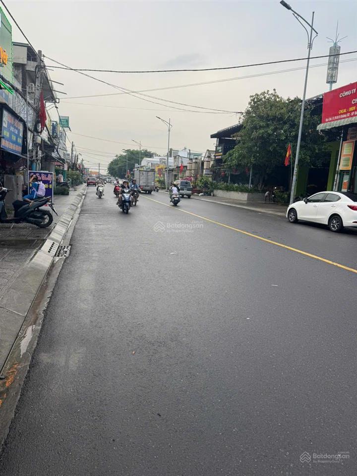 Đất mt d2 kdc thuận giao, kv kinh doanh sầm uất, dt 330m2 full tc, sẵn nhà đã hoàn công, shr