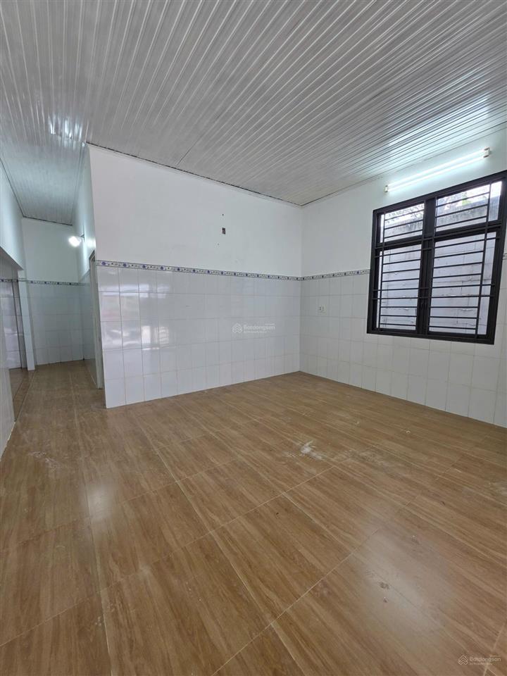 Nhà mt vị trí đẹp ngay kdc lê phong, lái thiêu dt 79.8m2 khai thác dòng tiền tốt, giá 3.85 tỷ