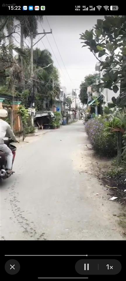 Bán đất mt vĩnh phú . tặng nhà cấp 4 ngang 6,7 dài 50,2 thổ cư 70m2. cách ql13 300m. giá 10ty3