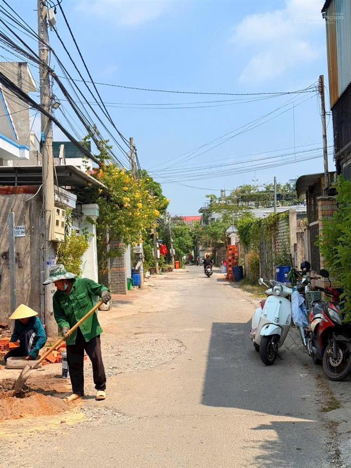 Cần bán lô đất mt bình nhâm 88. dt 125m2 có 60m2 odt giá bán 4 tỷ 4,  0917 813 ***