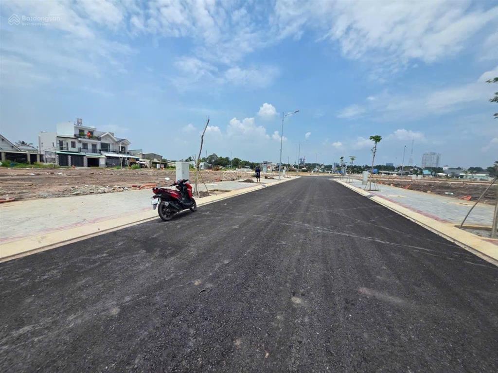 Bán đất tái định cư an thạnh ngang 5x13,5 thổ cư 100% shr. đường nhựa 8m. 0917 813 ***