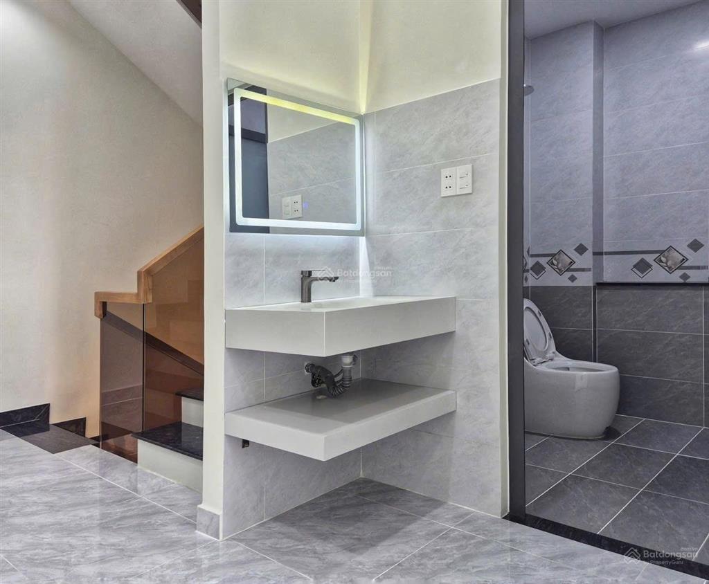 Bán nhà mặt tiền bình hòa 24. 1 trệt 2 lầu hoàn công đầy đủ tổng dtsd 286,5m2 full nội thất.