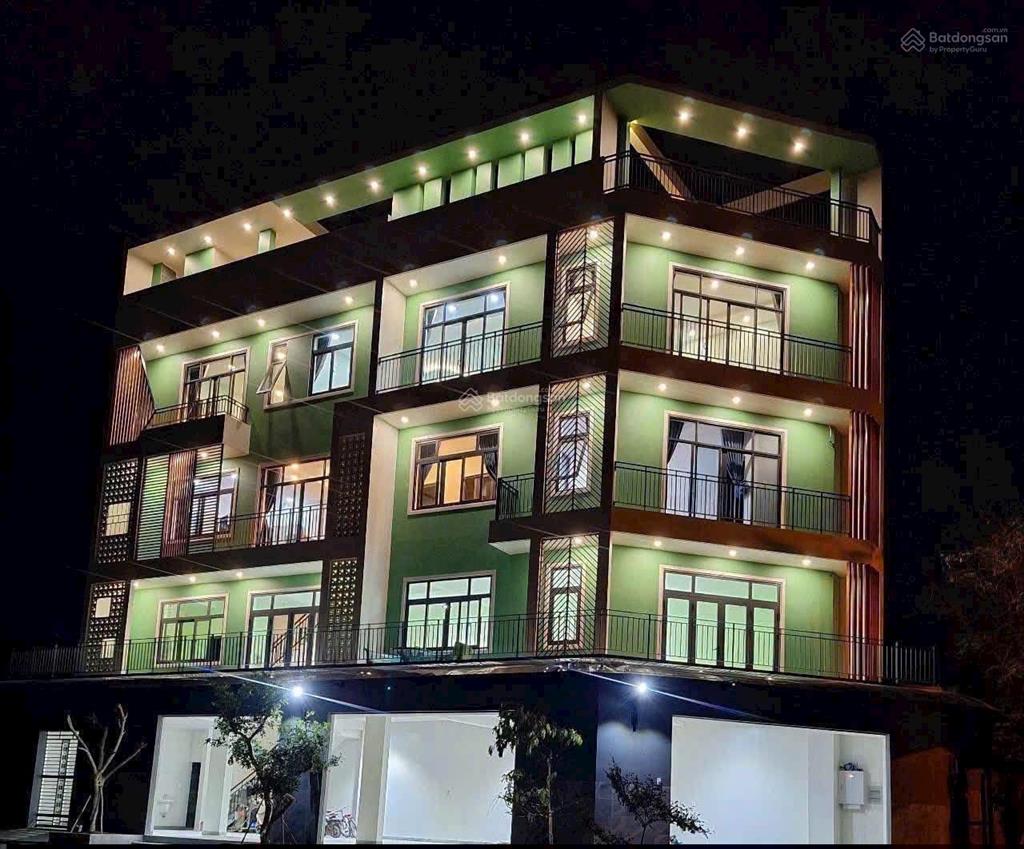 Siêu phẩm góc 2 mt vừa ở vừa kinh doanh dt sử dụng 450m2 hoàn công. đang cho thuê 35tr/ tháng.