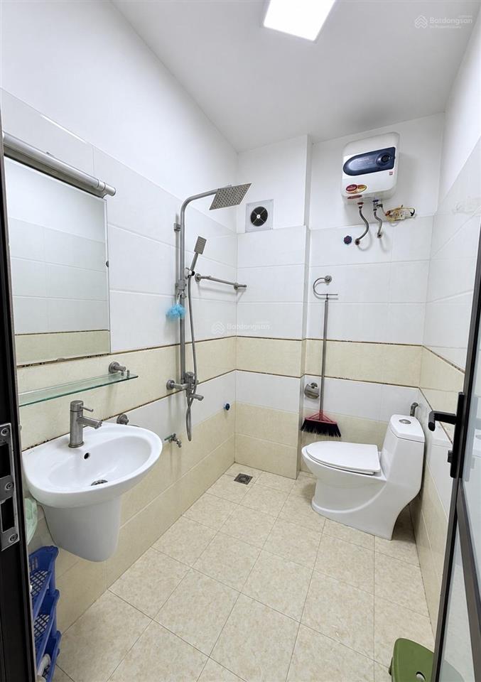 Cho thuê nhà riêng 4 tầng 1 tum ngõ 257 đường đại mỗ full nội thất chỉ việc dọn đến ở ngay