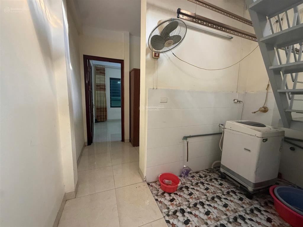 Cho thuê nhà riêng 4 tầng 1 tum ngõ 257 đường đại mỗ full nội thất chỉ việc dọn đến ở ngay