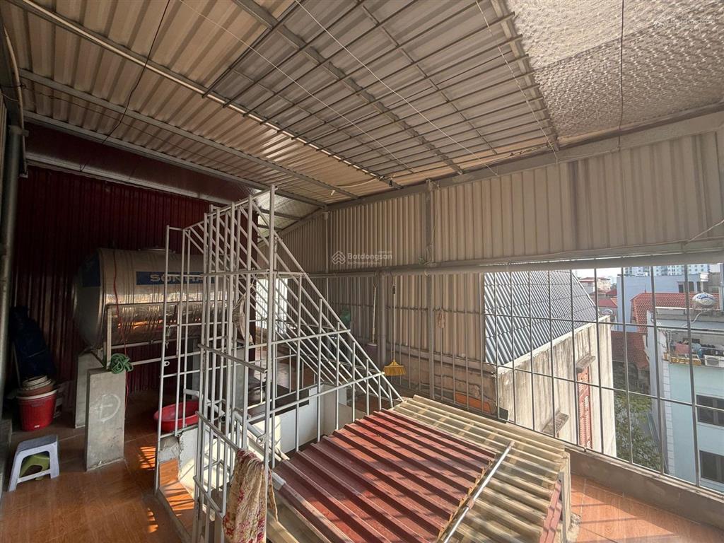 Cho thuê nhà riêng 4 tầng 1 tum ngõ 257 đường đại mỗ full nội thất chỉ việc dọn đến ở ngay