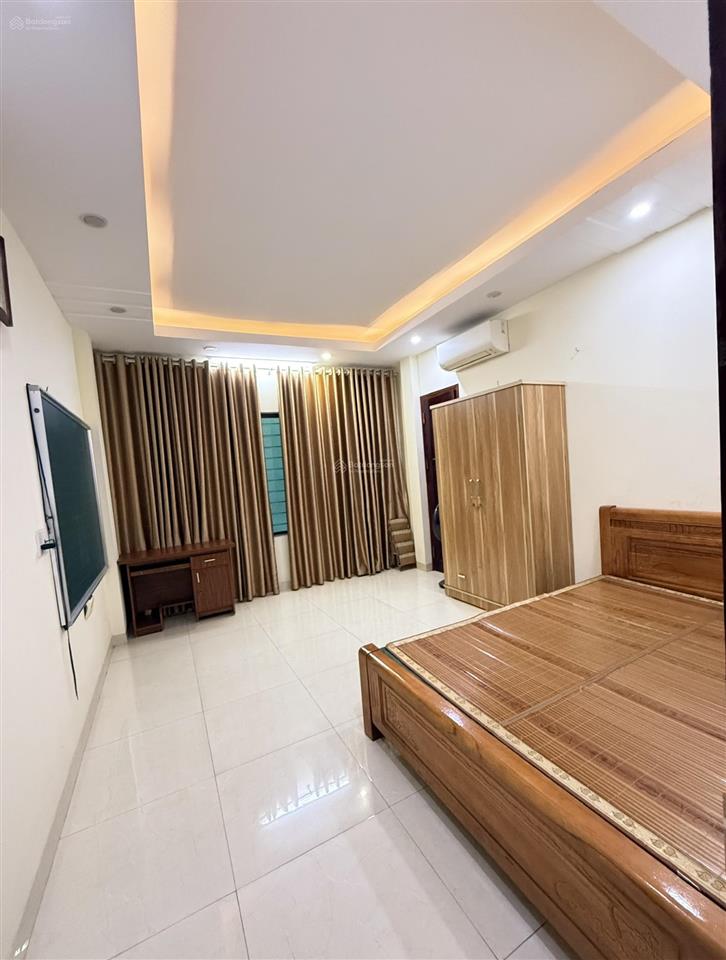 Cho thuê nhà riêng 4 tầng 1 tum ngõ 257 đường đại mỗ full nội thất chỉ việc dọn đến ở ngay