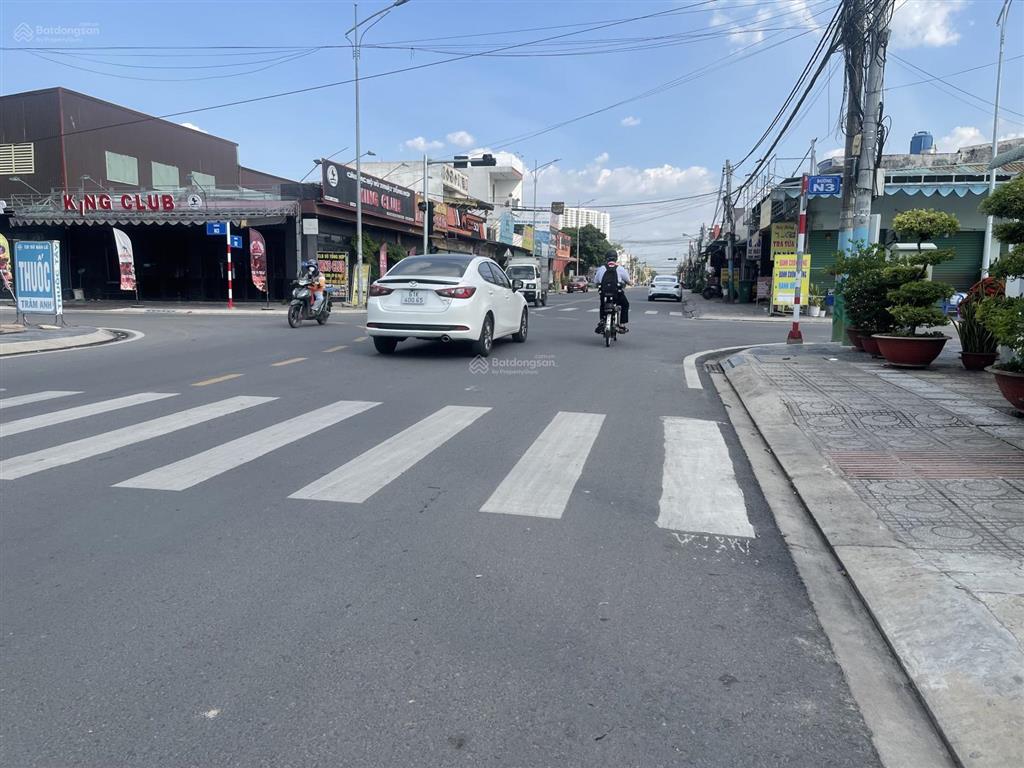 Mặt tiền kinh doanh đang thu nhập khủng đường d2 kdc thuận giao 10x33 thổ cư 100% shr tp.hcm.