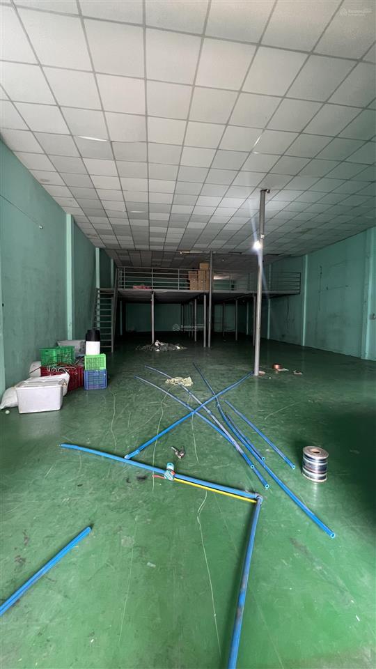 Cho thuê kho, nhà xưởng 300m2 tại bình long, tân phú, 35 triệu có gác 100m2 nền epoxy trần thạch ca