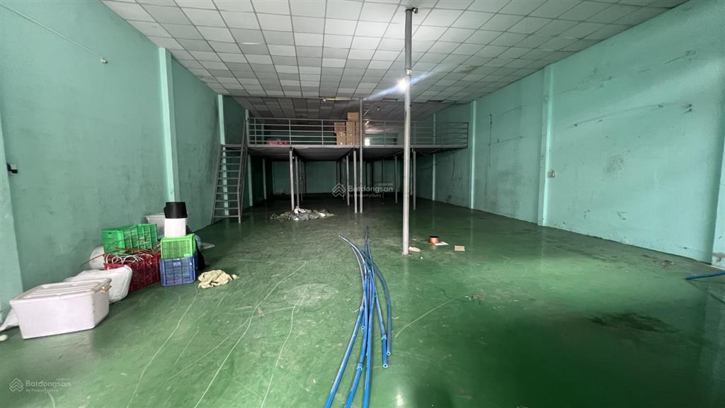 Cho thuê kho, nhà xưởng 300m2 tại bình long, tân phú, 35 triệu có gác 100m2 nền epoxy trần thạch ca