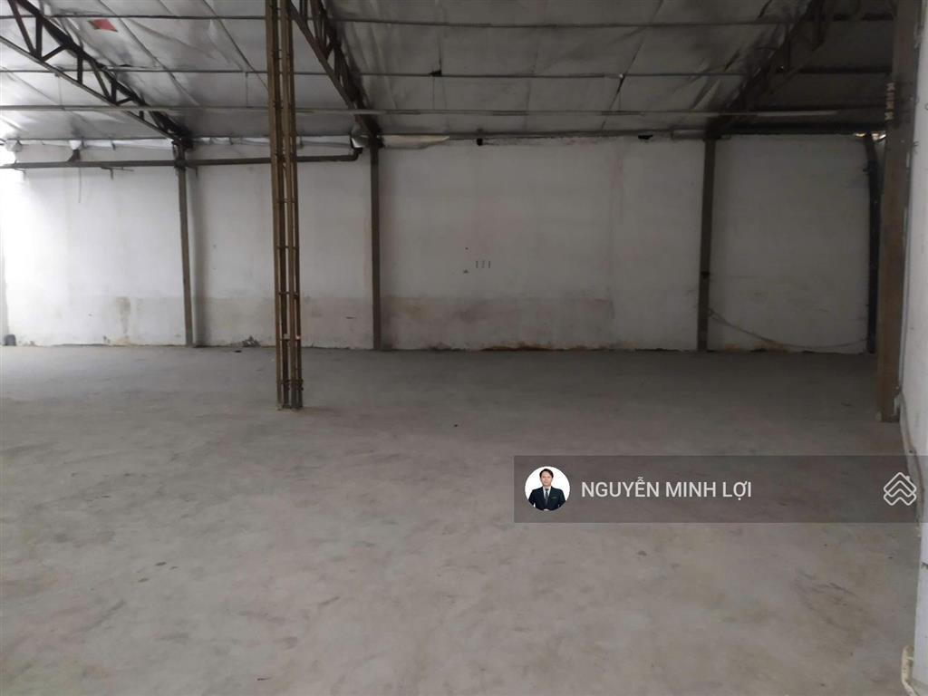 Xưởng 430m2 kinh dương vương sát bến xe miền tây giá 37 triệu/ tháng