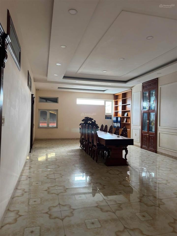 Xưởng võ văn vân dt 12x50m đúc 2 lầu. dtsd 900m2 điện 3p công 40f