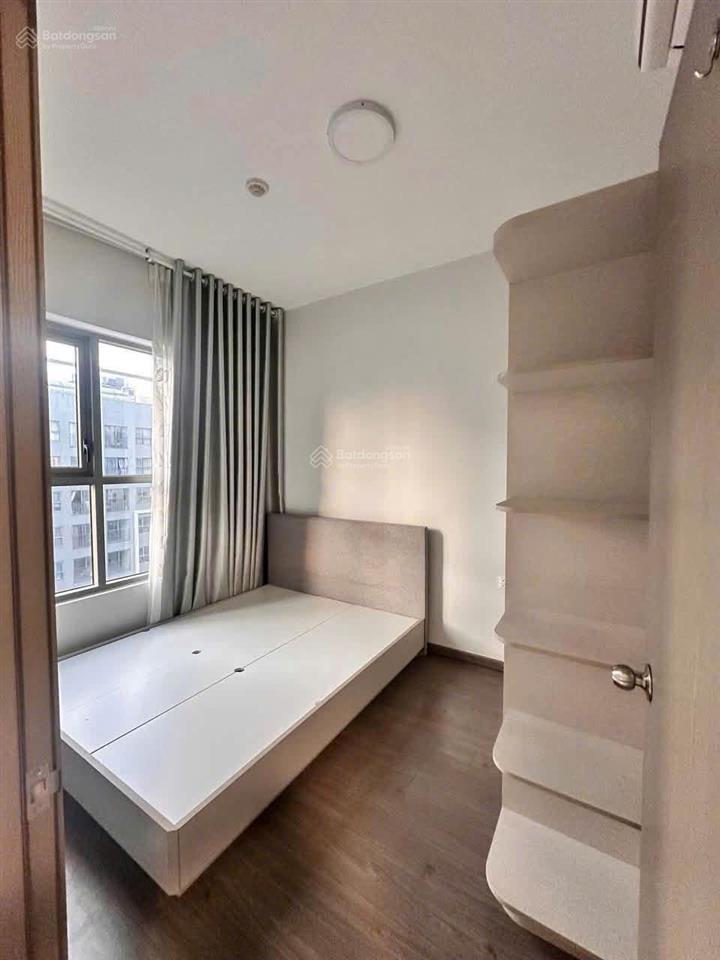 Cho thuê chung cư west gate 2 phòng ngủ có sân vườn 85m2  giá thuê 8 tr/tháng