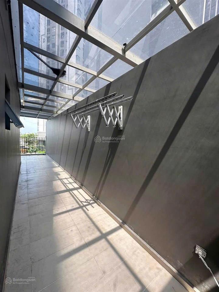 Cho thuê chung cư west gate 2 phòng ngủ có sân vườn 85m2  giá thuê 8 tr/tháng