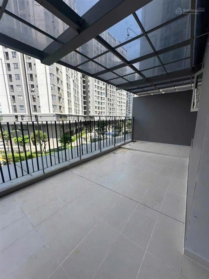 Cho thuê chung cư west gate 2 phòng ngủ có sân vườn 85m2  giá thuê 8 tr/tháng