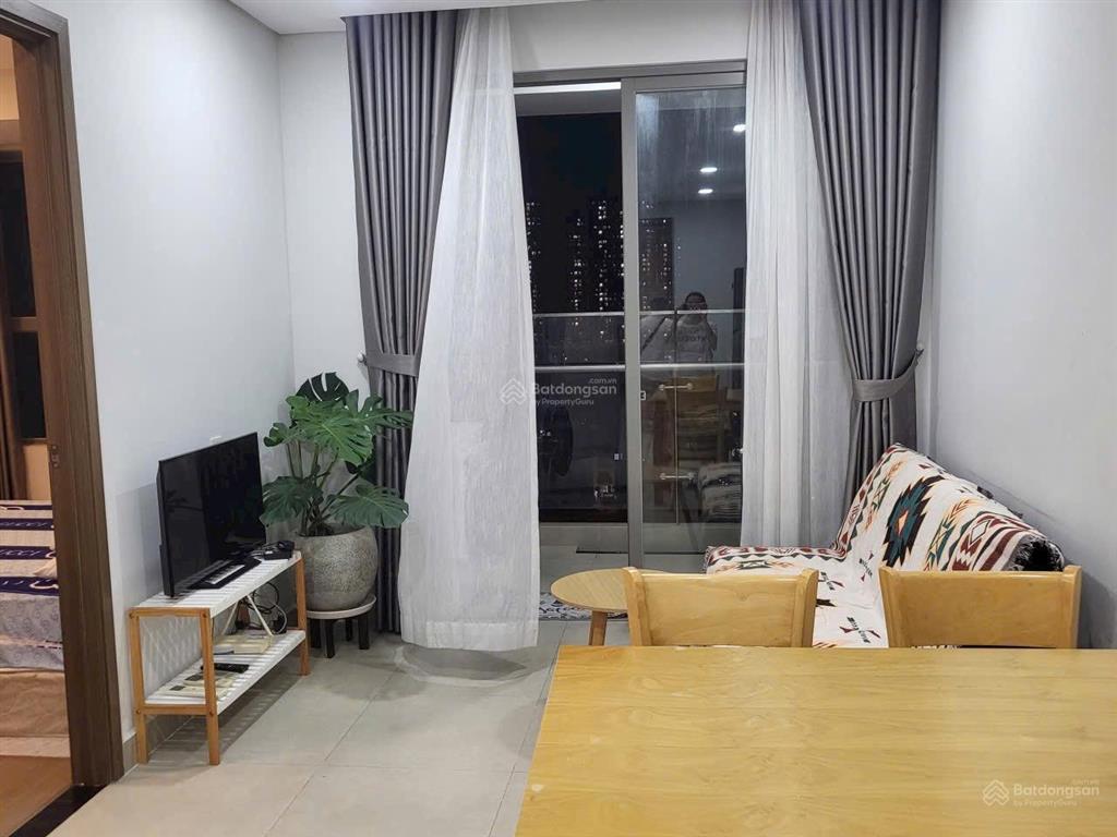 Cho thuê 2pn river panorama đầy đủ nội thất 12tr/tháng ở ngay