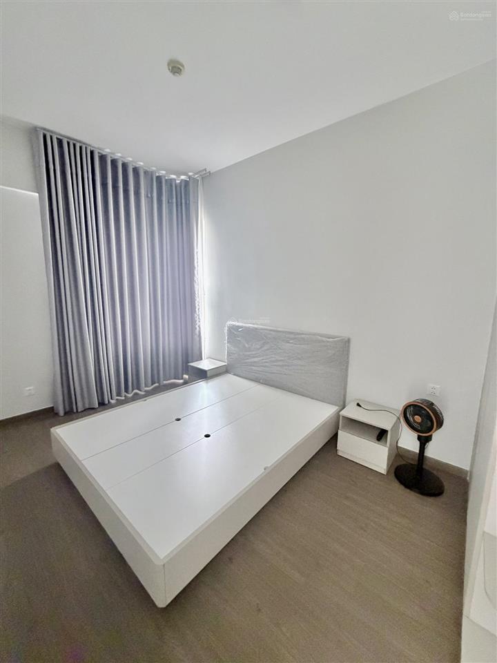 Bán gấp căn hộ 69m2 west gate mới 100% chưa qua sử dụng + sổ hồng sẵn giá 3 tỷ 1