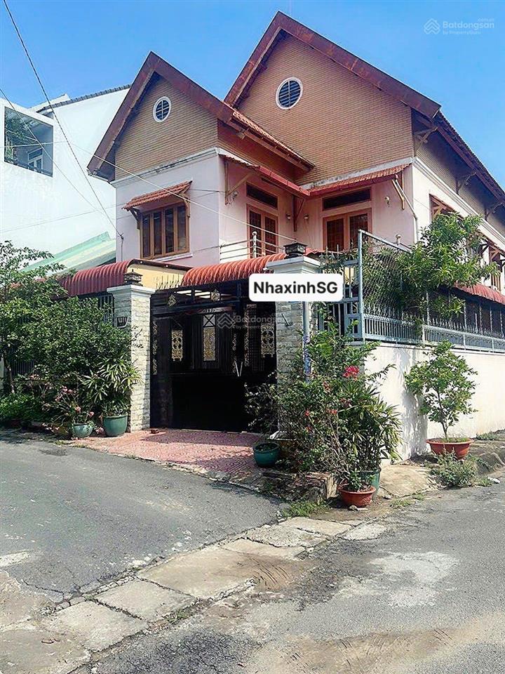 Bán biệt thự góc 2 mt đẹp 10x21m vuông vức 7pn sân để oto đường 429 phường tăng nhơn phú q9
