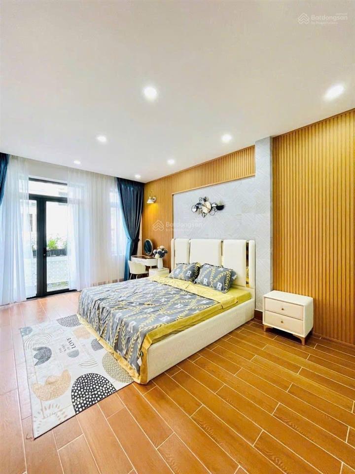 Bán nhà hxh 5m thông khu bàn cờ 439 nguyễn văn khối p8, 3tầng 3pn 4wc full nội thất, gara xe hơi