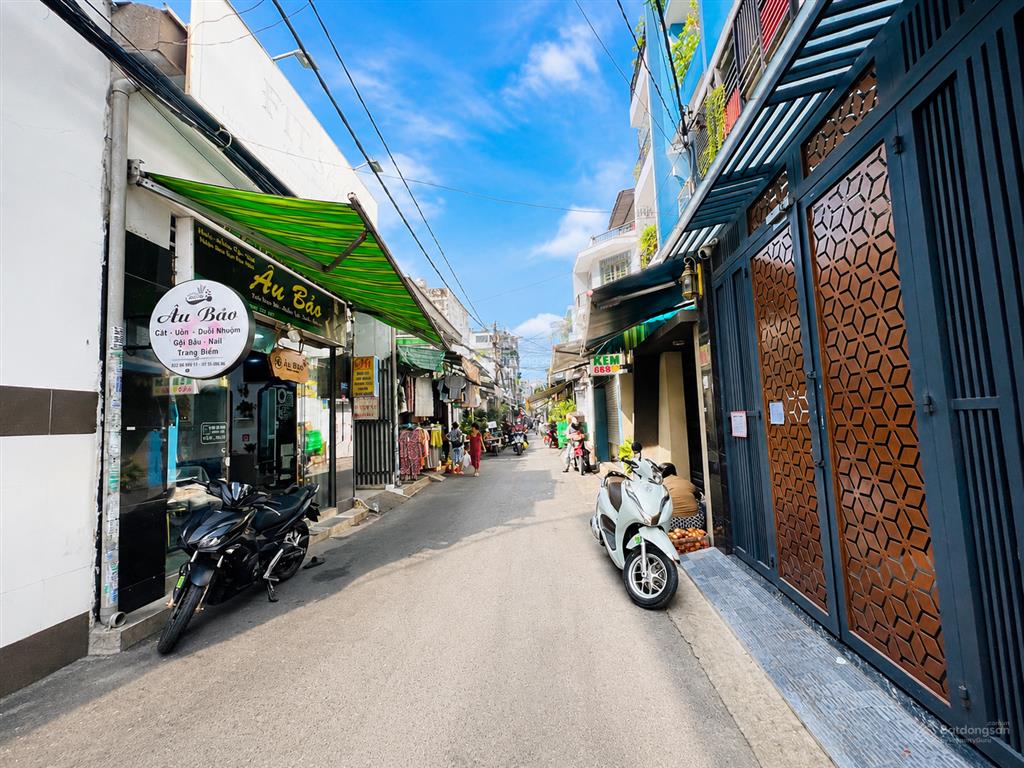 Bán nhà đất vàng 103m2 hẻm ô tô quang trung  gò vấp  đang cho thuê 4 phòng hiếm có