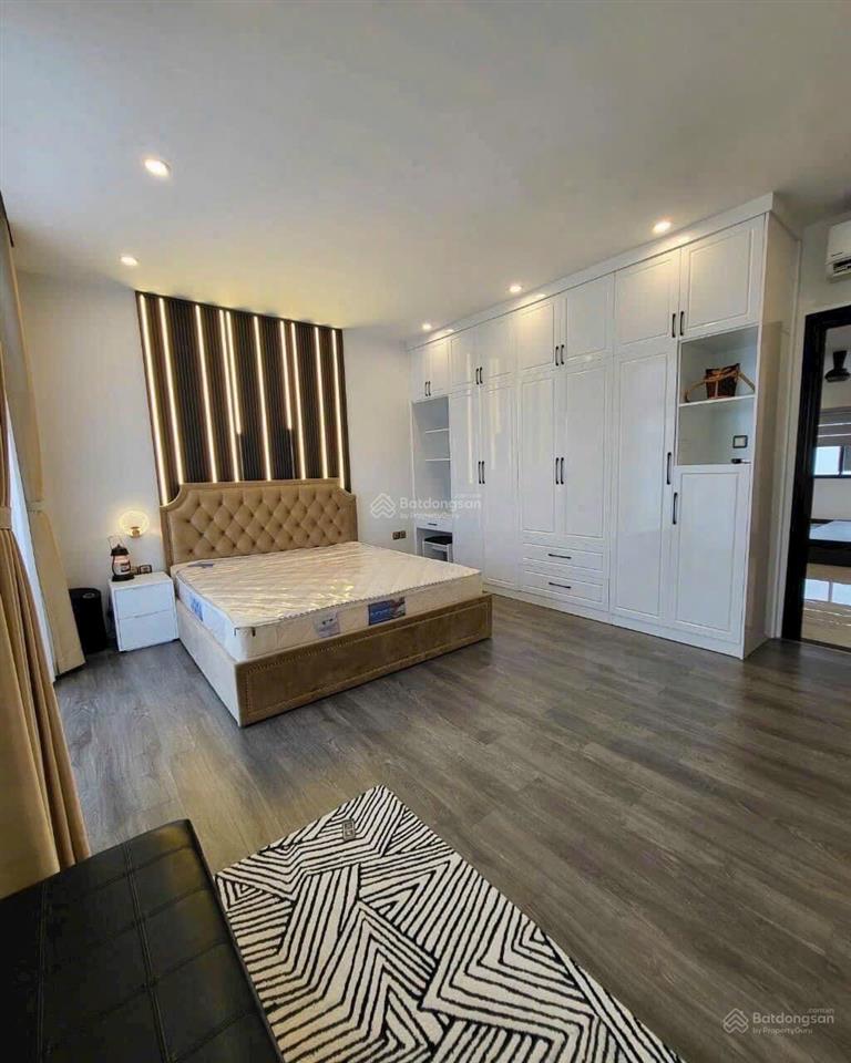 Cho thuê nhà 100m2, giá 6 triệu/th 3 tầng 3pn, 4wc đối diện kcn chơn thành  gọi 0906 443 *** đi xem