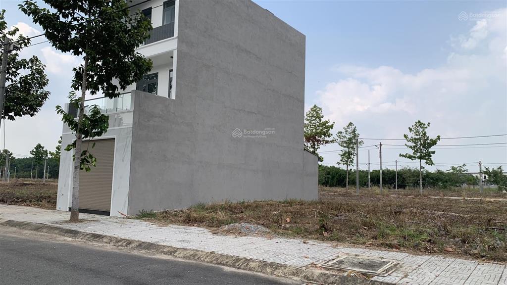 Bán đất 585 triệu 75m2 5x15m sổ sẵn, sang tên liền trong ngày  gọi 0906 443 *** đi xem