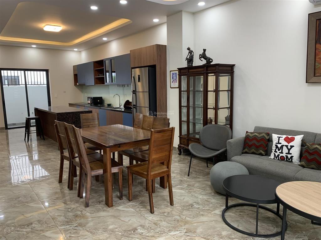 Cho thuê nhà nguyên căn 8 triệu/tháng 3 tầng 3 phòng ngủ 4wc  gọi 0906 443 *** đi xem