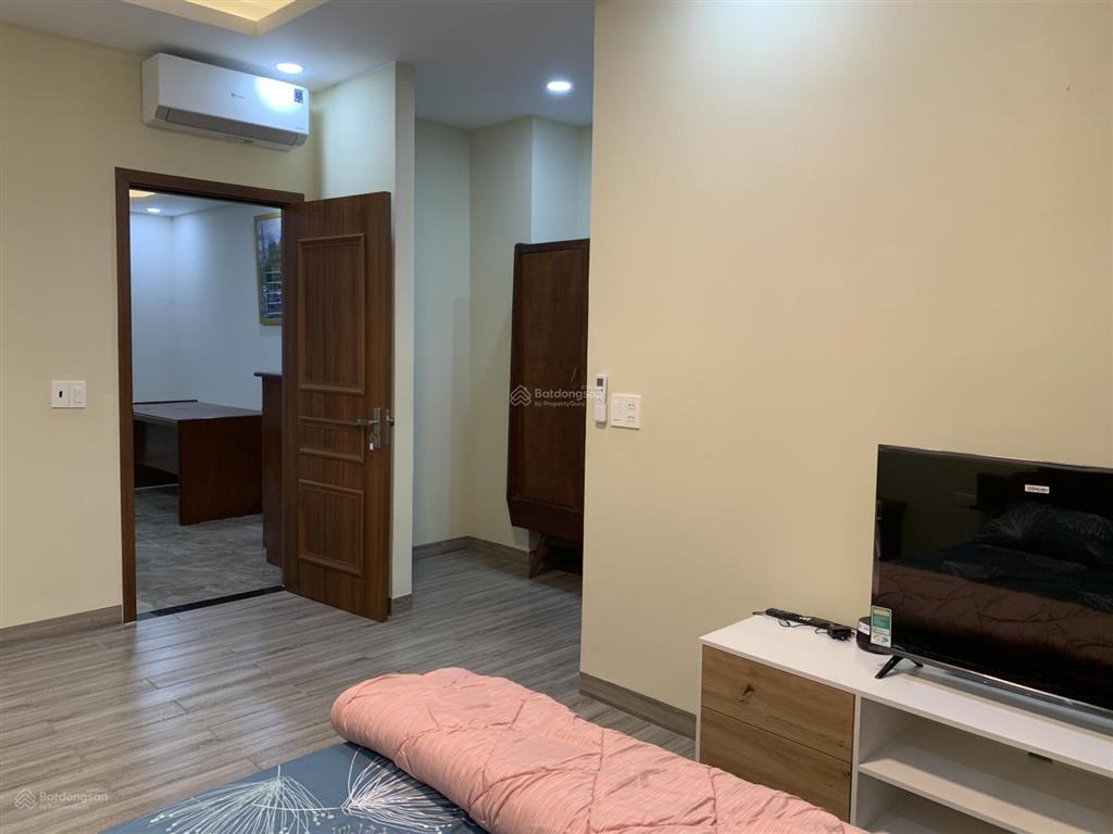 Cho thuê nhà nguyên căn 8 triệu/tháng 3 tầng 3 phòng ngủ 4wc  gọi 0906 443 *** đi xem