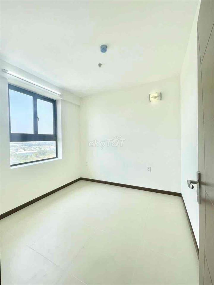 Bán gấp căn hộ 2PN2WC sẵn sổ ngay VSIP1