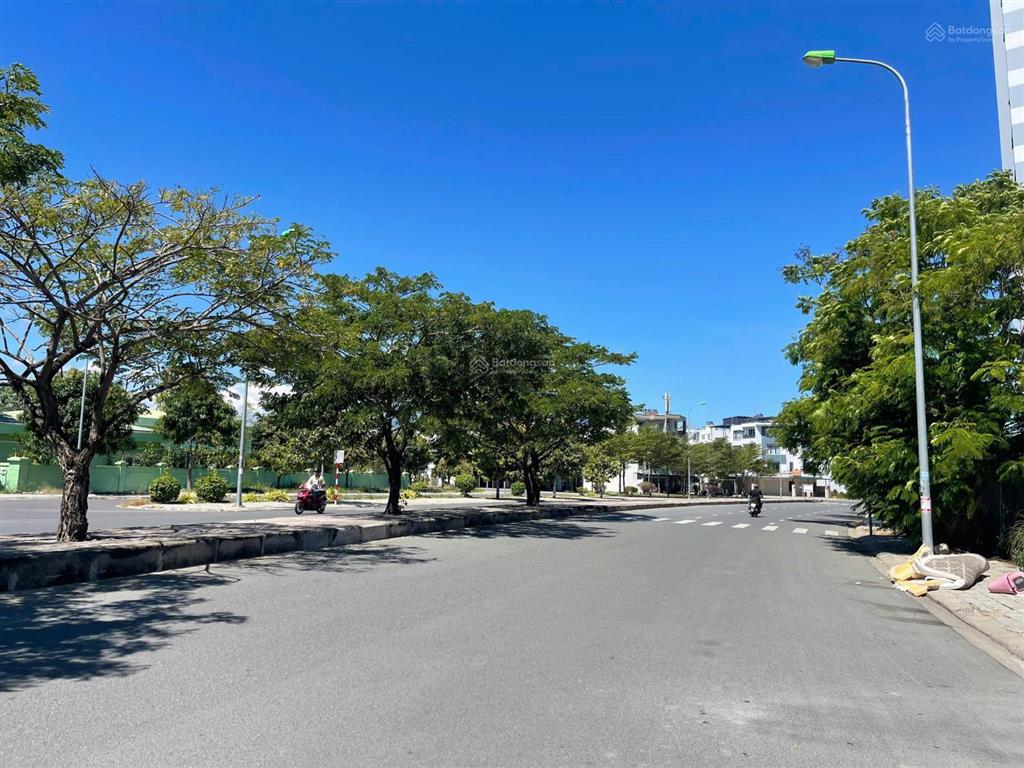 Căn hộ 63m2  2pn góc view sông, view pháo hoa sun group  chủ bán nhanh chỉ 3.1 tỷ