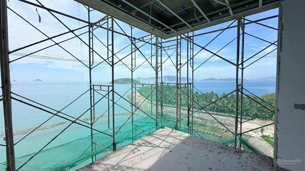 Bán căn góc 2pn view trực diện biển libera nha trang, 66.6m2, giá 4,9 tỷ