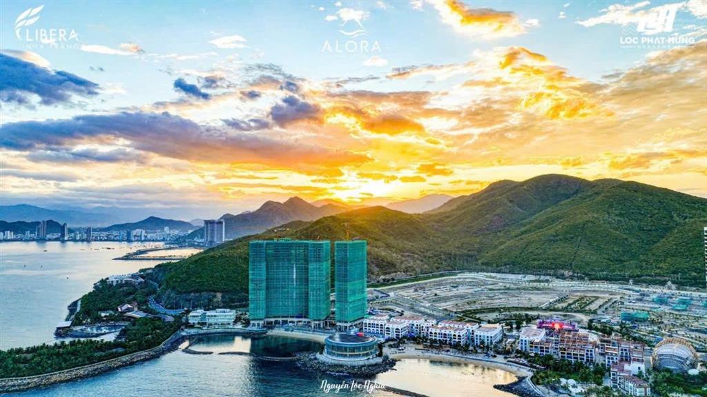 Bán căn góc 2pn view trực diện biển libera nha trang, 66.6m2, giá 4,9 tỷ