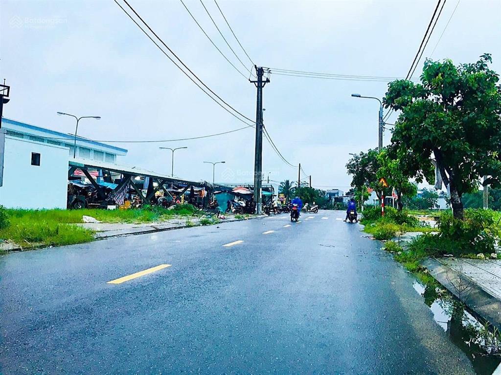 Chính chủ cần tiền bán lô mặt tiền đường võ duy dương mặt view sông, giá 4,5 tỷ  0905 897 ***