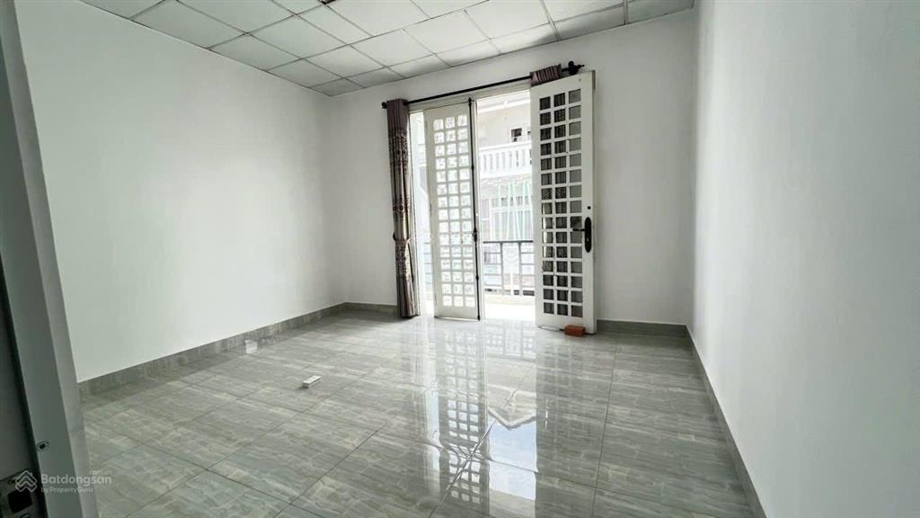 5,5 tỷ hạ giá bán gấp nhà kqh hoàng diệu, trung tâm thành phố
