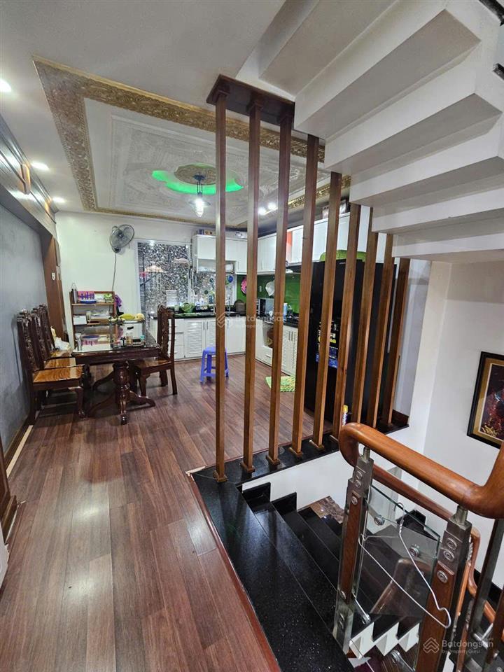 Cho thuê nr nguyên căn tại 345/54a hà huy giáp, 16 triệu, 53m2, 4pn, 4wc chính chủ đẹp