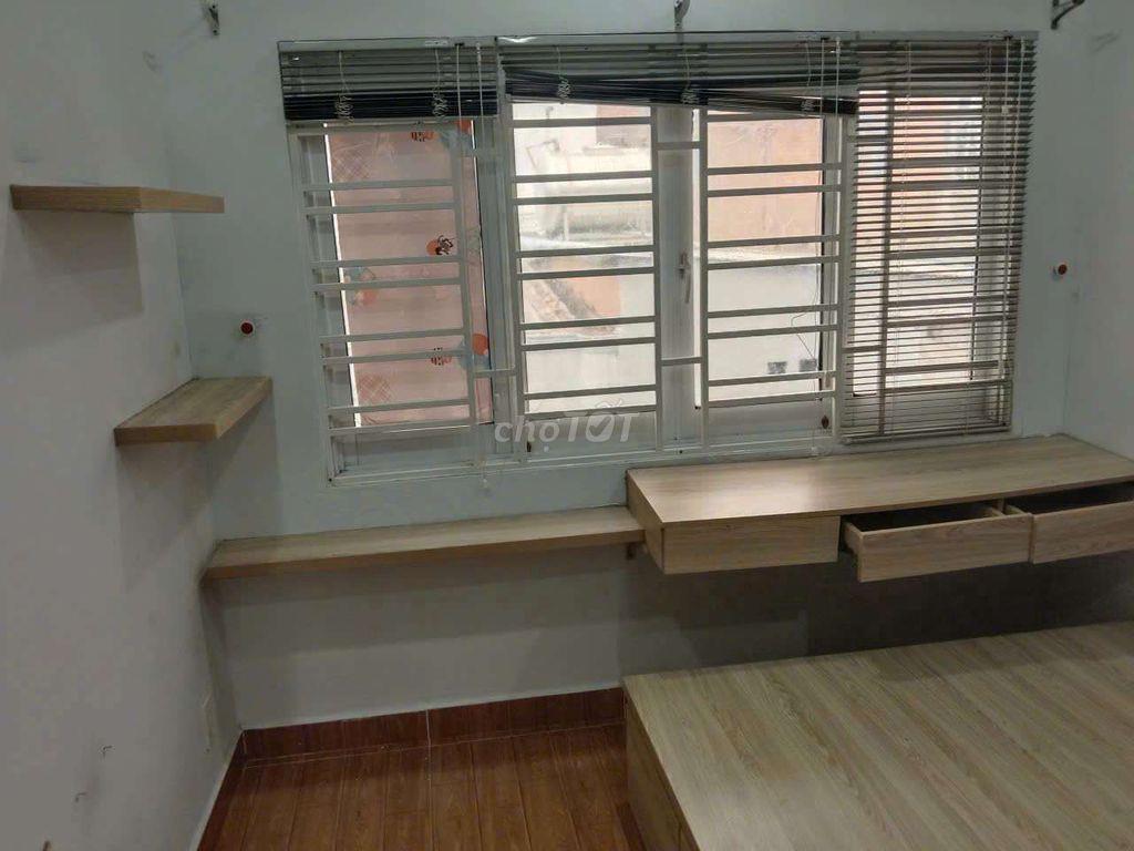 cần sang lại nhà nguyên căn cho thuê 3pn 3wc gần CMT8