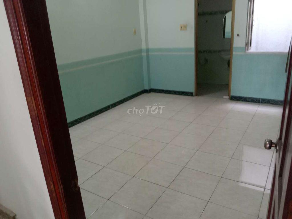 Cho thuê 2PN 2WC riêng  từng phòng có ban công Gần công viên làng hoa