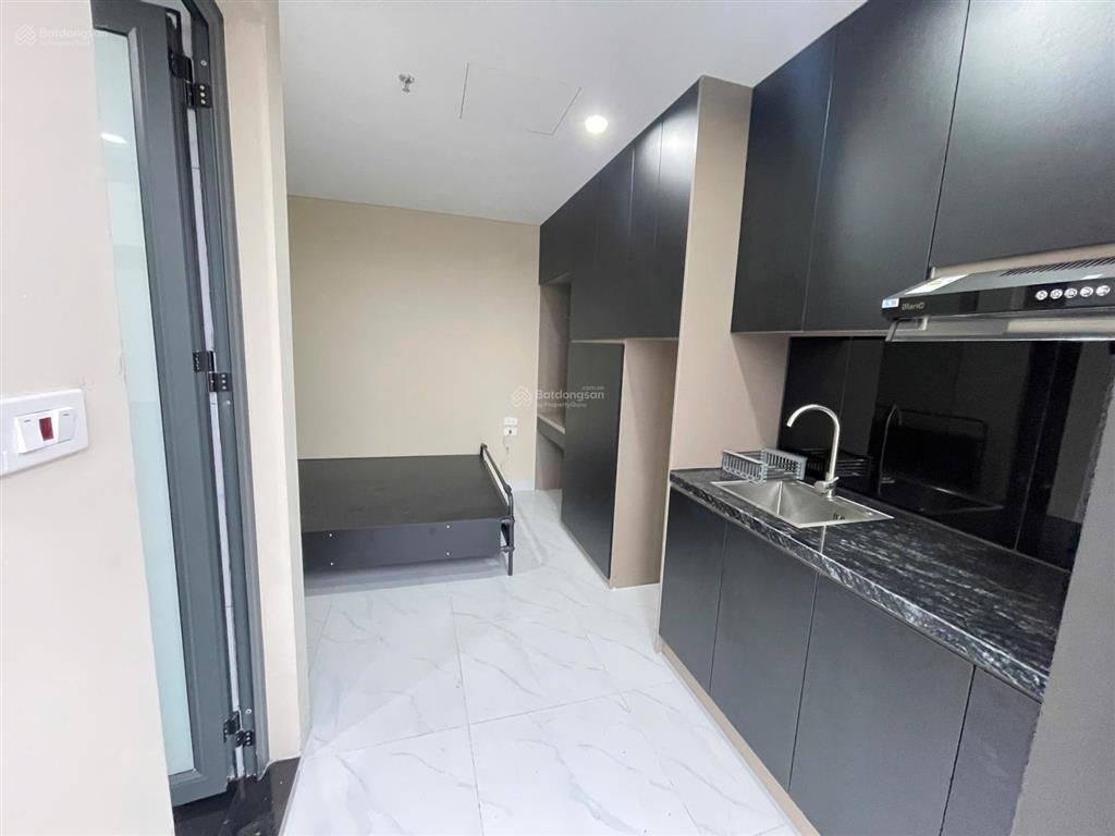 Bán toà nhà căn hộ cho thuê 12 phòng đủ đồ